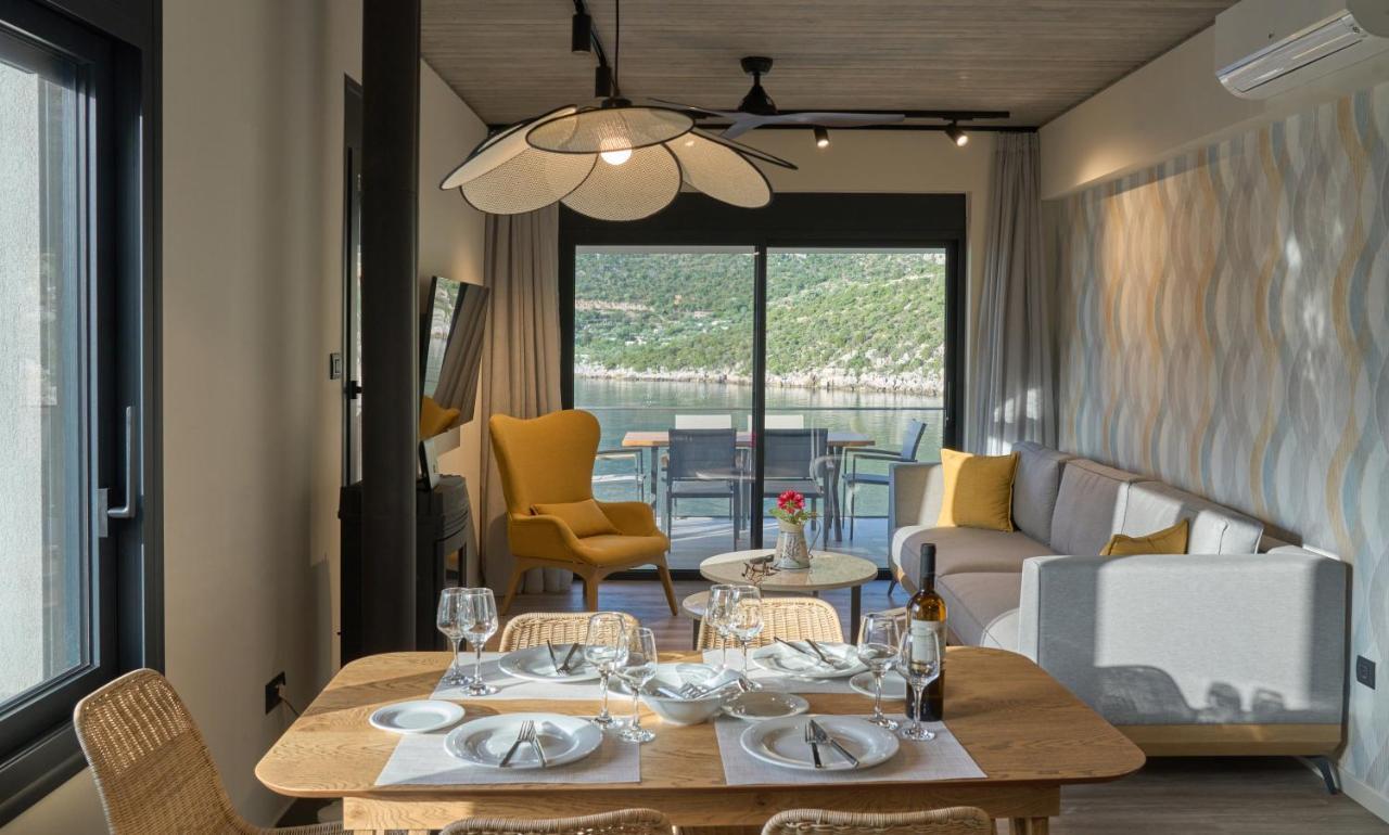 Into The Blue Suites Arkadiko Chorio Ngoại thất bức ảnh